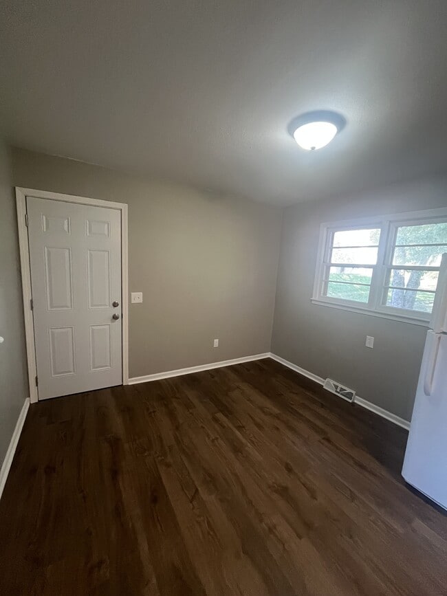 Photo - 411 McGoodwin St