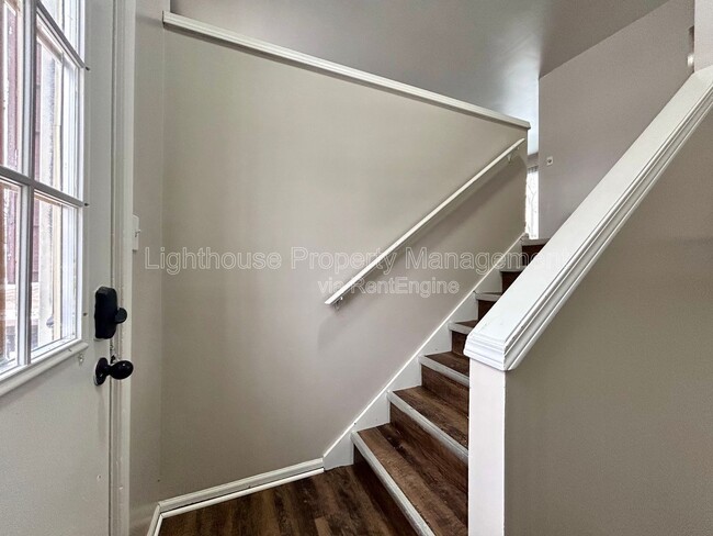 Photo - 607 Clayton Ave NW