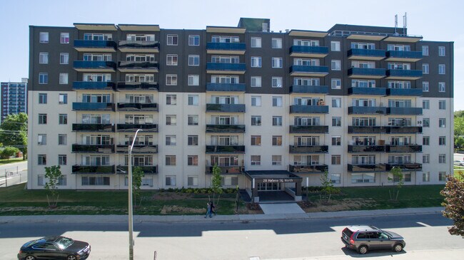 Photo - 28 Helene St North