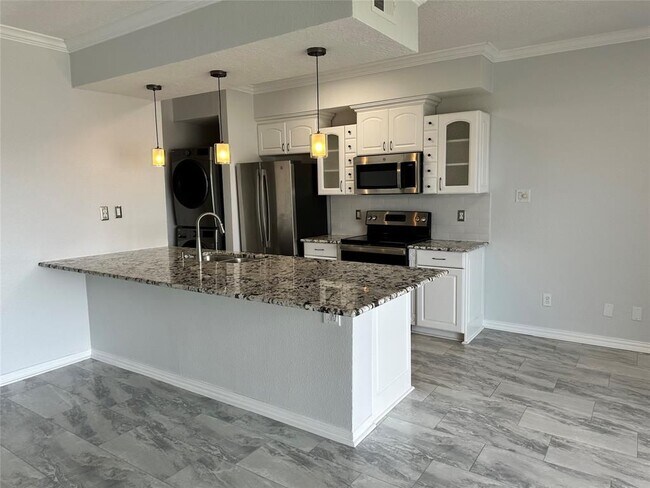 Photo - 351 Lakeside Ln