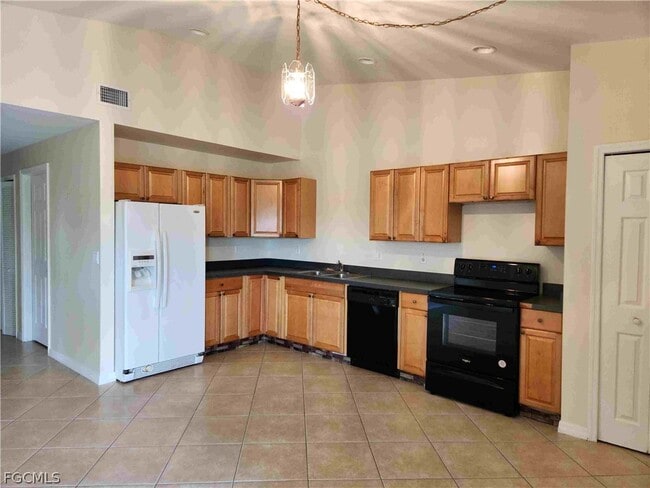 Photo - 2120 Snead Dr