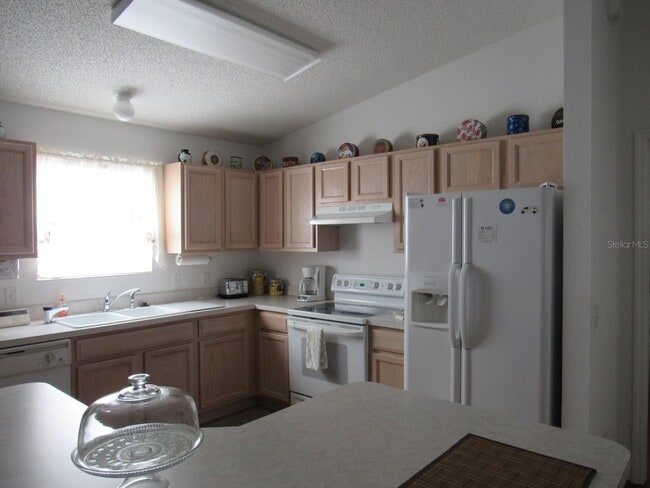 Photo - 779 Evelyn Dr