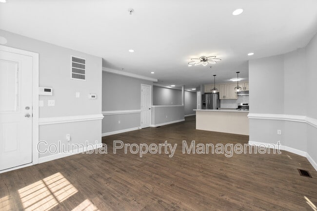 Photo - 1829 Providence St NE