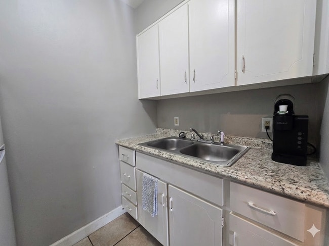 Photo - 475 W Grand Ave Unit 25