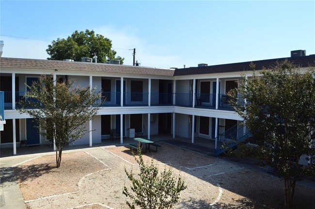Photo - 4709 Harmon Ave Unit 322