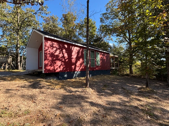 Photo - 16889 Digby Dr