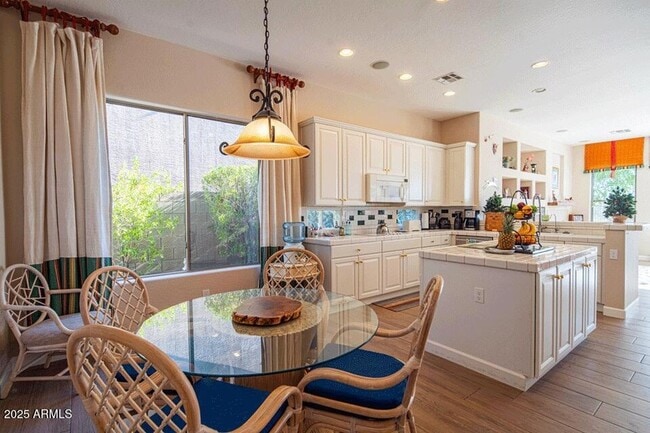 2347 W River Rock Ct
