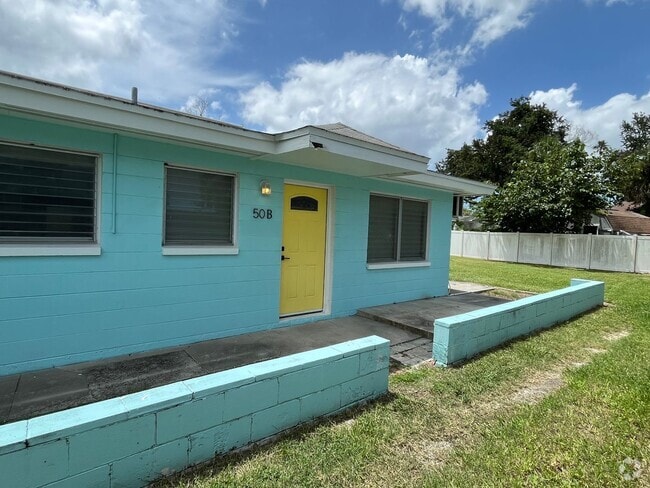 Building Photo - 50A W Boyer St Unit B Rental