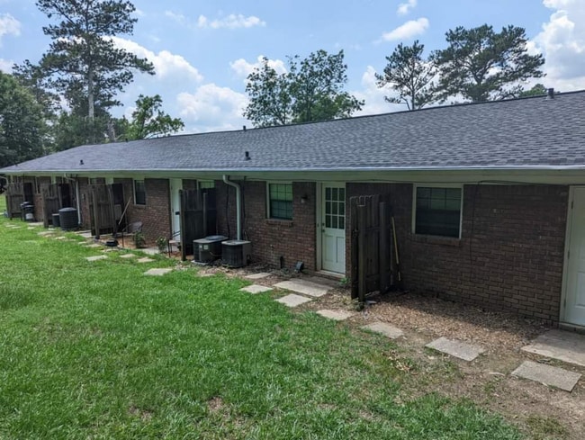 Photo - 3681 Lynn Dr