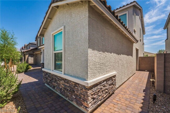 Photo - 7124 Sayonara Vista St