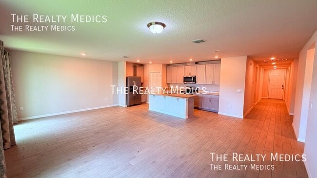 Photo - 702 Alta Vista Ct