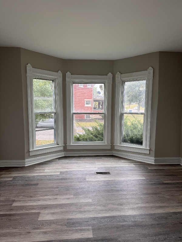 Building Photo - 500 N Main St Rental