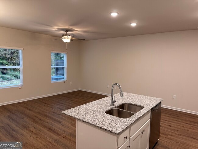 Photo - 11 Huntley Trce