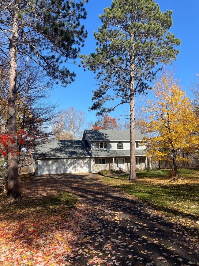 3615 Riverside Dr NE Rental House Rental in Bemidji, MN