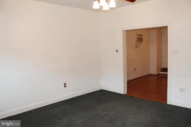 Photo - 618 E Philadelphia Ave