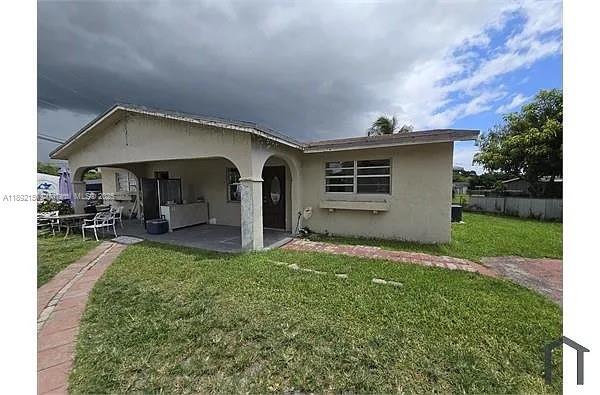 Building Photo - 13451 SW 268th St Unit B
