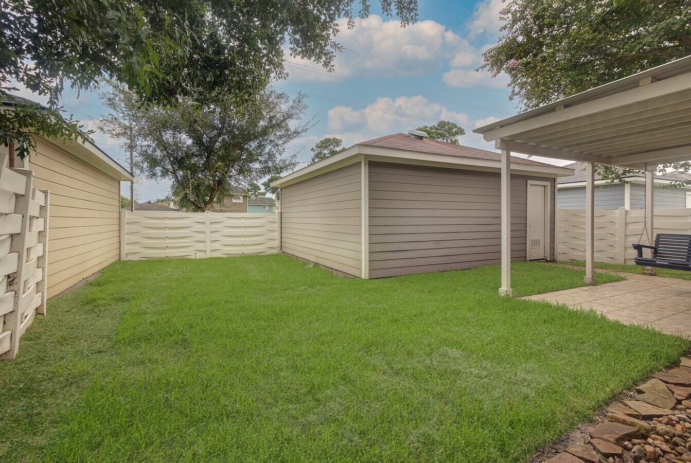 Photo - 18730 Atasca Oaks Dr