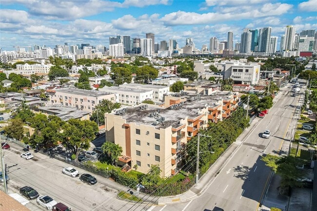 Photo - 677 SW 9th Ave Condo Unit 309