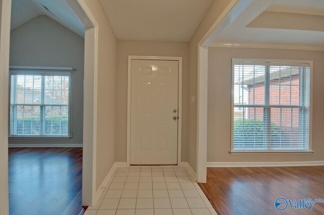 Photo - 113 Claytor Ln