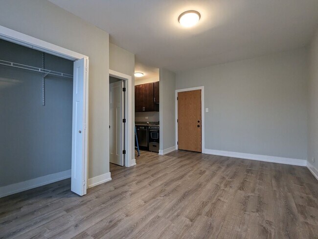 Photo - 4851 N Damen Ave Unit 314