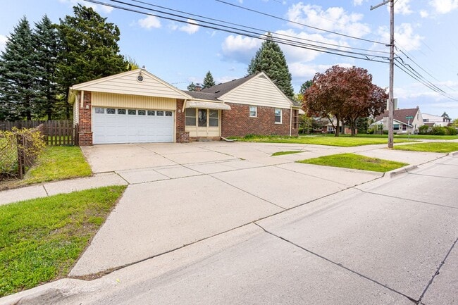Photo - 25346 Fairway Dr