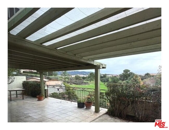 Photo - 199 Summit View Dr