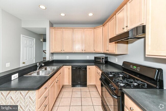 Building Photo - 5077 Village Fountain Pl Rental