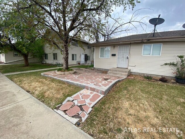 Building Photo - 881 Egbert St Rental