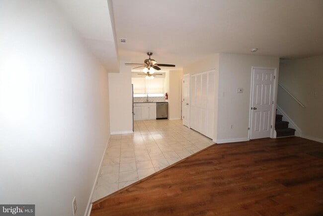 Photo - 32 Pin Oak Ln