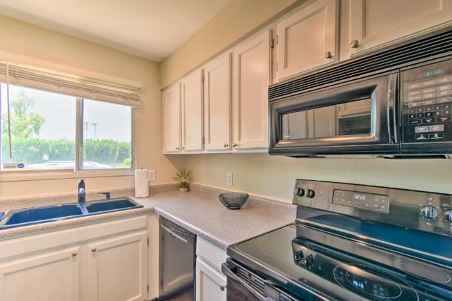 Photo - 4012 N 78th St