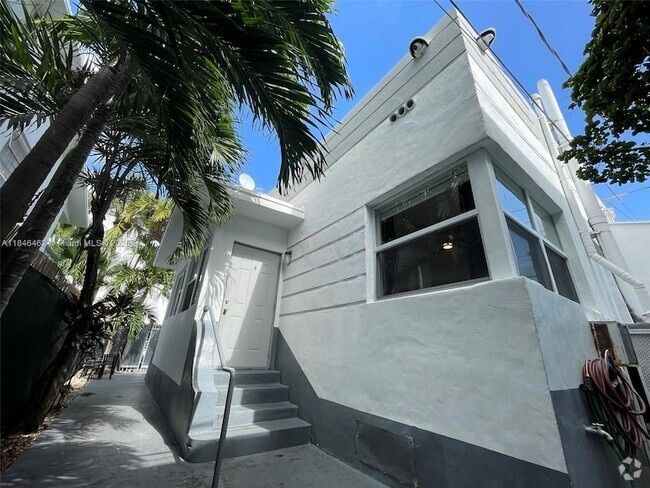 Building Photo - 726 8th St Unit 4 Rental