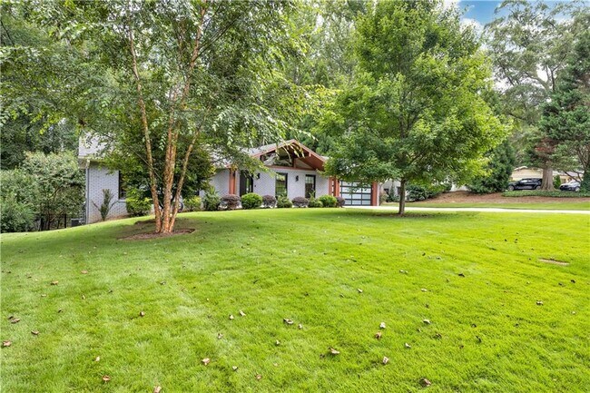 Photo - 225 Jayne Ellen Way