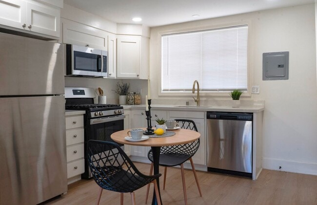 Photo - 4815 Appian Way Unit COTTAGE