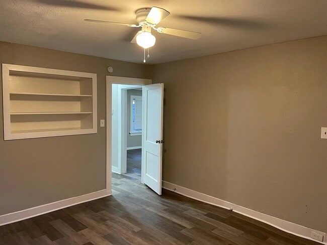 Photo - 704 Williams Ave