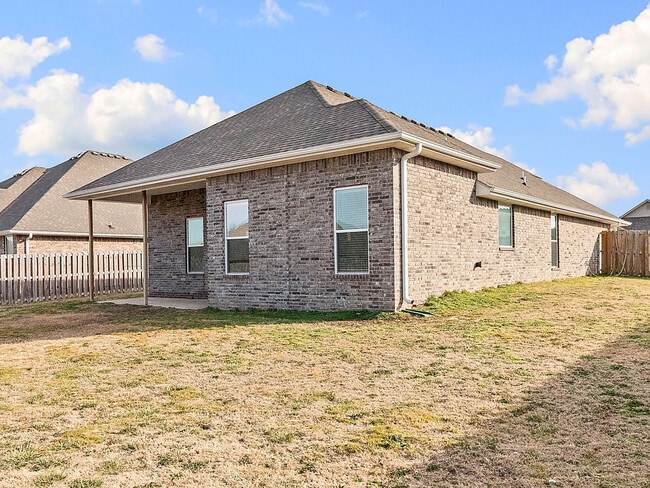 Photo - 2402 England Ln