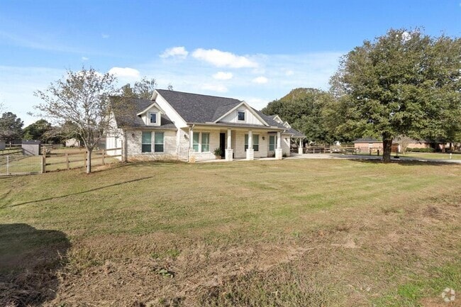 Building Photo - 19503 Fisher Dr Rental