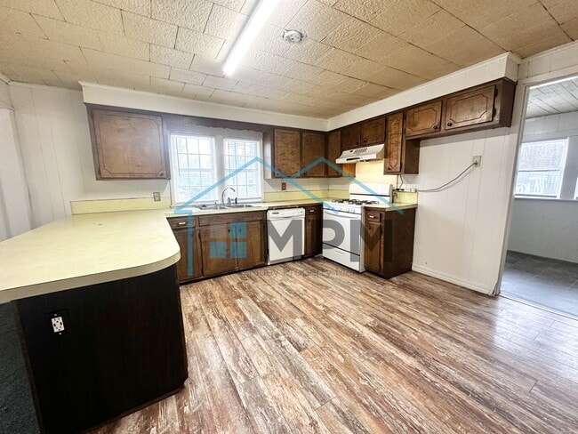 Photo - 629 E Olive St