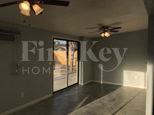 Photo - 8923 W Harmont Dr