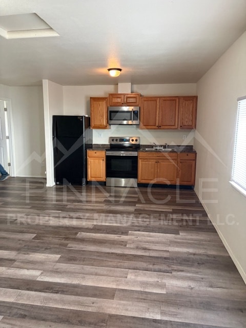 Photo - 323 Emerald Rd