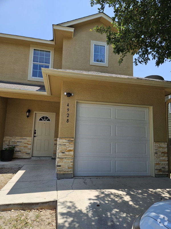 Building Photo - 5002 Stowers Blvd Rental