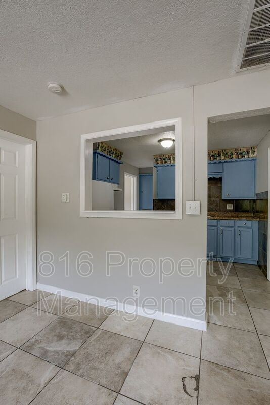 Photo - 8718 E Winner Rd Unit 8718 1/2