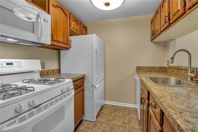 Photo - 270 Buffalo Rd