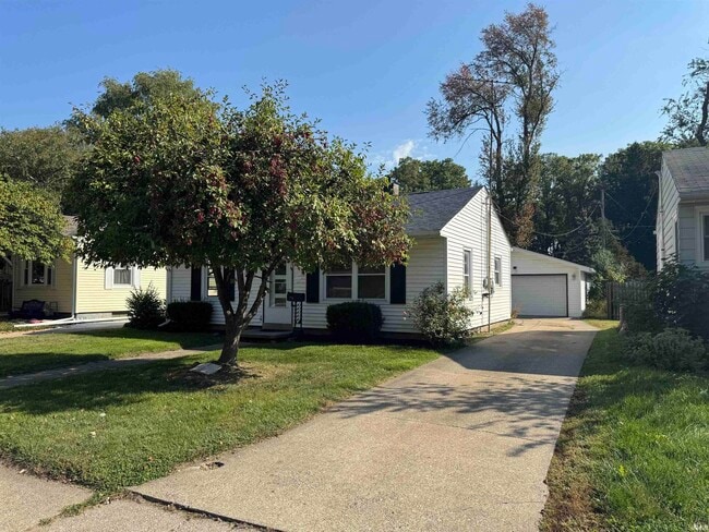 Photo - 509 Philadelphia St