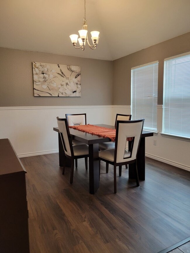Photo - Open floor plan & small pets allowed! 3BD/2BA home in Killeen!