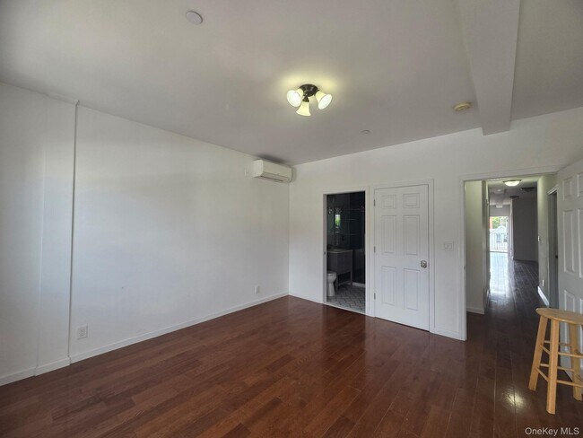 40-43 97th St Unidad 4th Floor