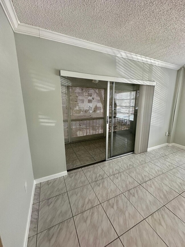 Photo - 4158 Inverrary Dr Unidad 202