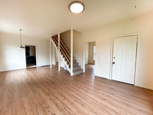 Photo - 19th - GPM351N-4 Unit House