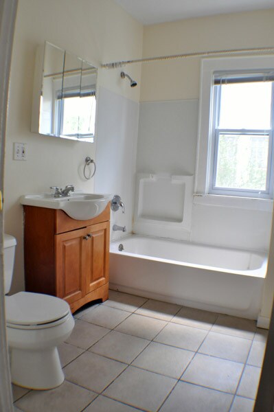 Photo - 301 Maple St Unit 1