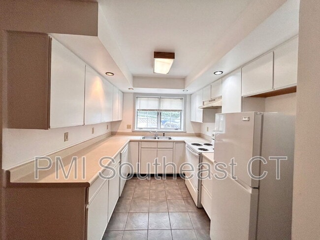 Photo - 15 George St Unit Apt. 33