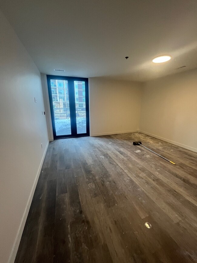 Photo - 238-238 Wellington Crescent Unité 2